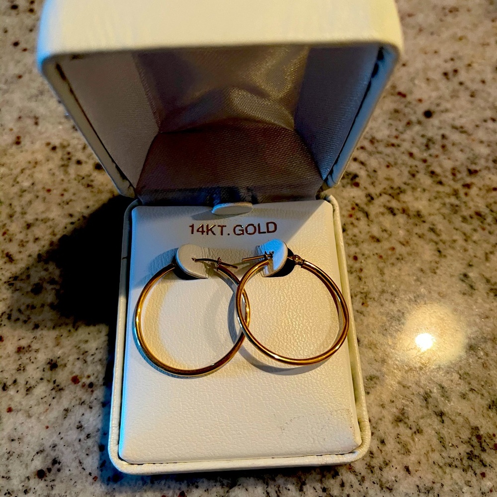 14k yellow gold hoop earrings